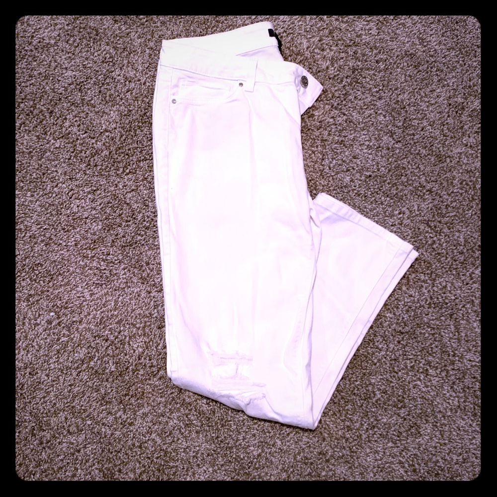 White House Black Market Slim Crop w/distressing